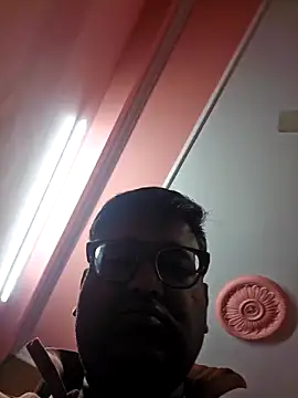 Snapshot of Loveboycurvy chatting on November 26, 2025, 2:23 am Loveboycurvy online show from November 26, 2025, 2:23 am