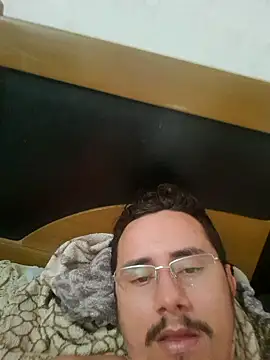 luissilva0071 online show from September 10, 2025, 11:43 am