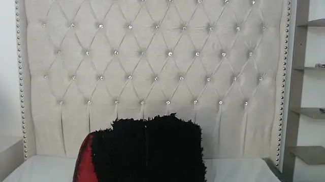 Snapshot of Abril_Squirt chatting on November 9, 2025, 8:51 pm Abril Squirt online show from November 9, 2025, 8:51 pm