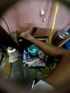 Snapshot of Tamil_boy_age28 chatting on September 15, 2025, 1:55 pm Tamil boy age28 online show from September 15, 2025, 1:55 pm