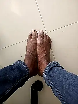 Snapshot of Tamil_boy_age28 chatting on November 2, 2025, 4:26 am Tamil boy age28 online show from November 2, 2025, 4:26 am