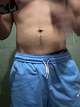 Snapshot of Mr_savage69 chatting on November 27, 2025, 12:24 am Mr savage69 online show from November 27, 2025, 12:24 am