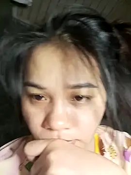 Ngoc-Trinh online show from May 3, 2026, 4:46 pm