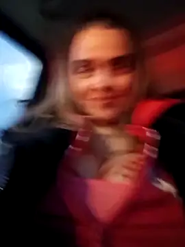 Snapshot of hugebobbs chatting on October 31, 2025, 2:40 pm hugebobbs online show from October 31, 2025, 2:40 pm