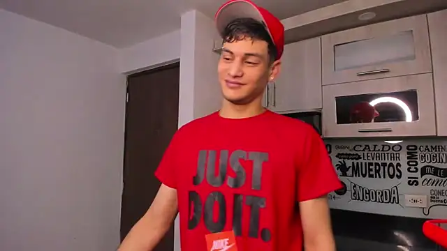 Snapshot of guy_master chatting on January 10, 2025, 7:57 am guy master online show from January 10, 2025, 7:57 am