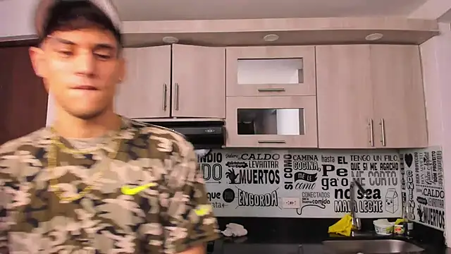 Snapshot of guy_master chatting on January 13, 2025, 11:19 am guy master online show from January 13, 2025, 11:19 am