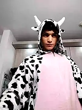 Snapshot of guy_master chatting on January 16, 2025, 1:25 pm guy master online show from January 16, 2025, 1:25 pm