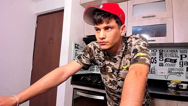 Snapshot of guy_master chatting on January 18, 2025, 7:07 am guy master online show from January 18, 2025, 7:07 am