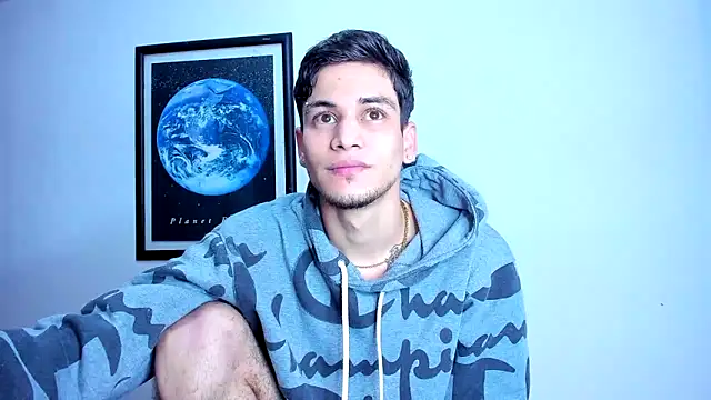 Snapshot of guy_master chatting on January 30, 2025, 10:29 am guy master online show from January 30, 2025, 10:29 am