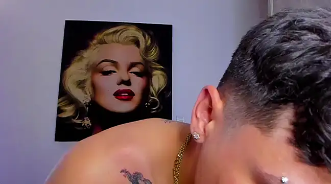 Snapshot of guy_master chatting on March 2, 2025, 5:14 pm guy master online show from March 2, 2025, 5:14 pm