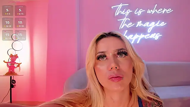 Snapshot of HannaConnor_ chatting on February 16, 2025, 2:31 am HannaConnor online show from February 16, 2025, 2:31 am