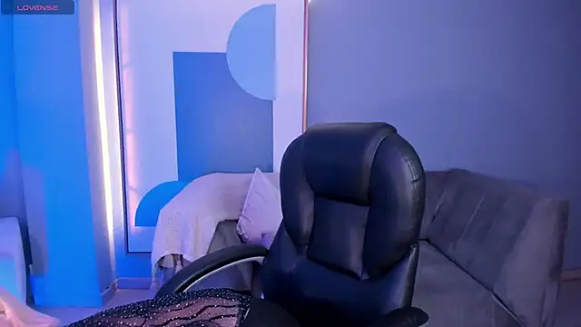 Snapshot of HannaConnor_ chatting on March 7, 2025, 8:00 pm HannaConnor online show from March 7, 2025, 8:00 pm