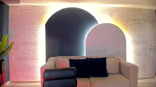 Snapshot of HannaConnor_ chatting on September 11, 2025, 3:39 am HannaConnor online show from September 11, 2025, 3:39 am