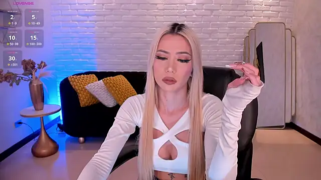 Snapshot of HannaConnor_ chatting on September 21, 2025, 6:31 pm HannaConnor online show from September 21, 2025, 6:31 pm