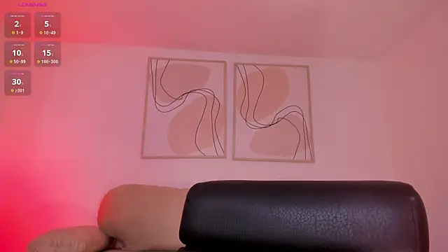 Snapshot of HannaConnor_ chatting on September 27, 2025, 12:32 pm HannaConnor online show from September 27, 2025, 12:32 pm