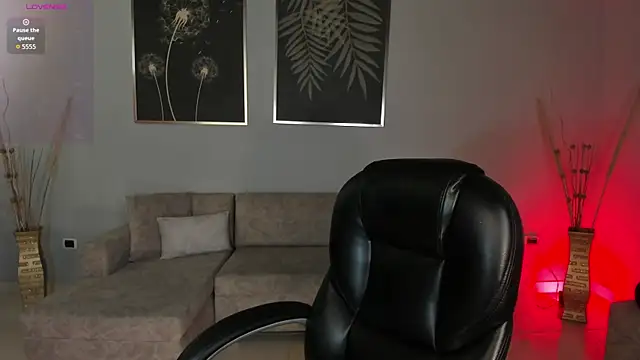 Snapshot of HannaConnor_ chatting on November 27, 2025, 10:01 pm HannaConnor online show from November 27, 2025, 10:01 pm