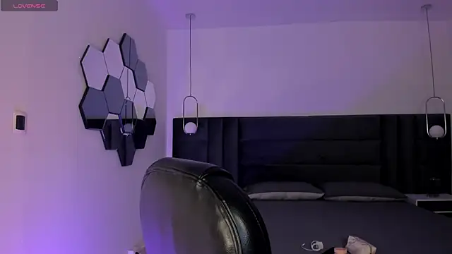 Snapshot of ViolettHansson chatting on February 6, 2026, 6:22 pm ViolettHansson online show from February 6, 2026, 6:22 pm