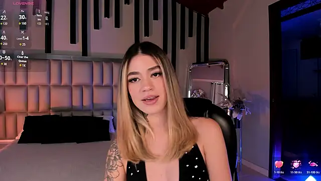 Snapshot of ViolettHansson chatting on February 20, 2026, 6:30 pm ViolettHansson online show from February 20, 2026, 6:30 pm