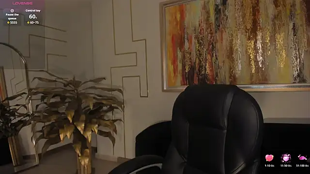 Snapshot of ViolettHansson chatting on February 21, 2026, 10:49 am ViolettHansson online show from February 21, 2026, 10:49 am