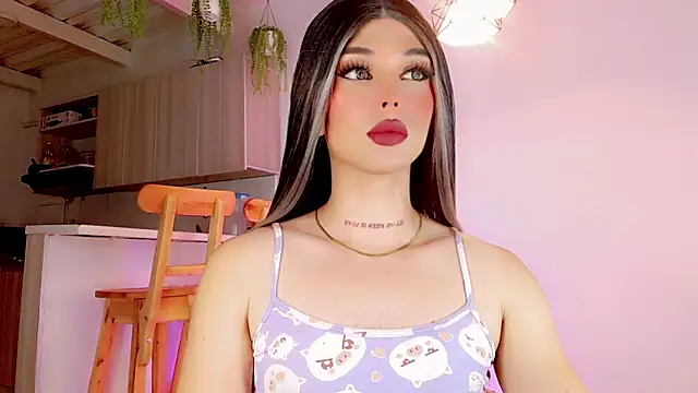 Snapshot of Marian_LV chatting on February 9, 2025, 12:08 pm Marian LV online show from February 9, 2025, 12:08 pm