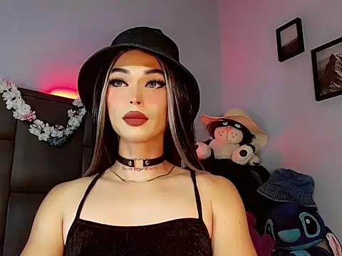 Snapshot of Marian_LV chatting on October 2, 2025, 11:17 am Marian LV online show from October 2, 2025, 11:17 am