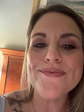 Snapshot of misssWet chatting on February 25, 2026, 7:01 pm misssWet online show from February 25, 2026, 7:01 pm