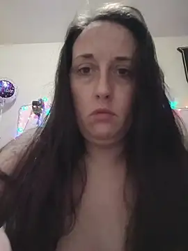 PhatAss Kummmilla online show from November 2, 2025, 3:42 am