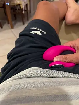 Snapshot of Teloficco chatting on October 1, 2025, 11:22 pm Teloficco online show from October 1, 2025, 11:22 pm