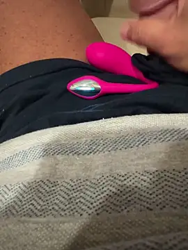 Snapshot of Teloficco chatting on October 18, 2025, 10:21 pm Teloficco online show from October 18, 2025, 10:21 pm