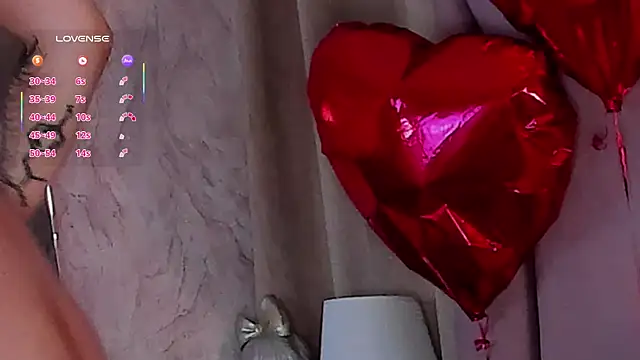 Snapshot of Eva_Cramer chatting on February 24, 2025, 12:30 am Eva Cramer online show from February 24, 2025, 12:30 am