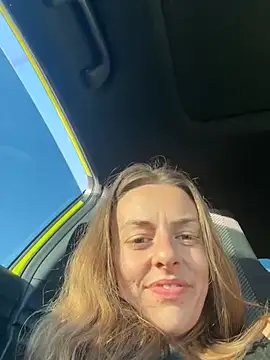 Snapshot of jungleangel chatting on February 27, 2025, 12:10 am jungleangel online show from February 27, 2025, 12:10 am