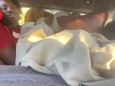 SlimeCrownzOut5 online show from October 22, 2025, 1:55 pm