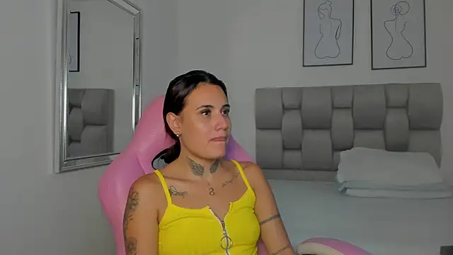 Snapshot of Susan-Sweet-7 chatting on September 17, 2025, 7:37 pm Susan-Sweet-7 online show from September 17, 2025, 7:37 pm