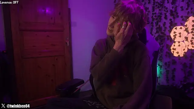 Snapshot of twinkben chatting on February 5, 2026, 3:44 am twinkben online show from February 5, 2026, 3:44 am