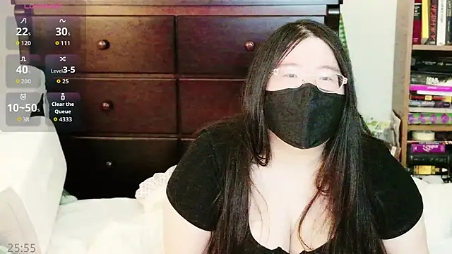 Snapshot of Kara-Nuna chatting on July 17, 2026, 12:06 am Kara-Nuna online show from July 17, 2026, 12:06 am