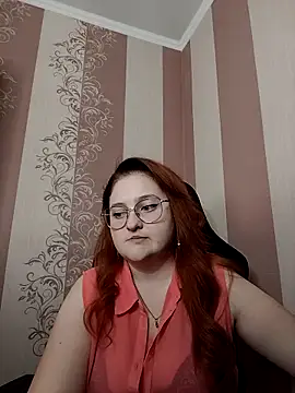 WhiteBellaX online show from February 18, 2026, 7:48 am