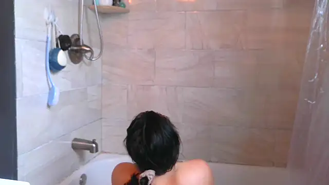 paytonkelly online show from February 18, 2026, 6:04 pm