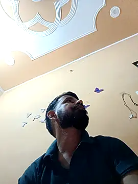 majit213 online show from October 4, 2025, 5:44 pm