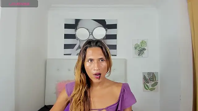 Snapshot of Brisahott chatting on October 24, 2025, 2:19 am Brisahott online show from October 24, 2025, 2:19 am