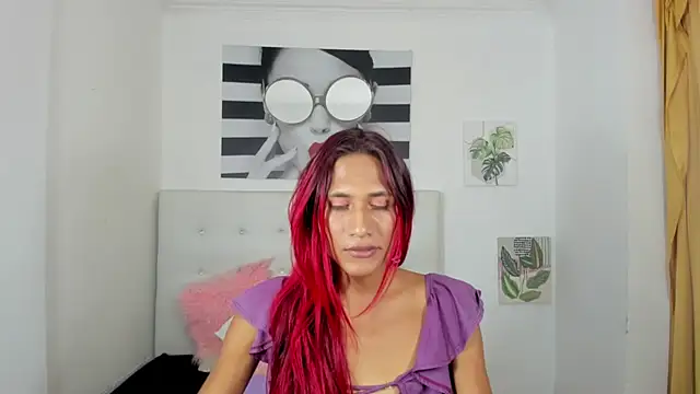 Snapshot of Brisahott chatting on October 30, 2025, 8:31 pm Brisahott online show from October 30, 2025, 8:31 pm