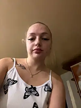 Stella  Cox online show from September 28, 2025, 6:02 pm