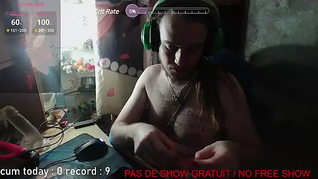 nicolasdumand21 online show from January 24, 2025, 9:37 pm