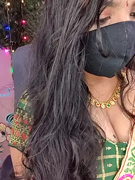 Snapshot of Tanvi-patil chatting on September 25, 2025, 7:23 am Tanvi-patil online show from September 25, 2025, 7:23 am