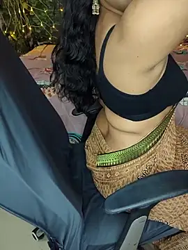 Snapshot of Tanvi-patil chatting on October 16, 2025, 5:03 pm Tanvi-patil online show from October 16, 2025, 5:03 pm