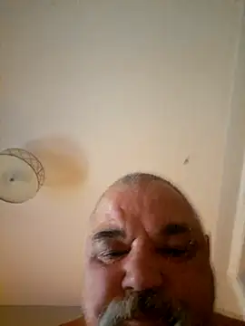 Newfiesausage1972 online show from October 29, 2025, 12:35 am