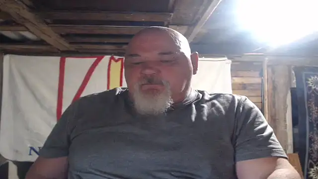 Snapshot of Newfiesausage1972 chatting on April 18, 2026, 9:57 am Newfiesausage1972 online show from April 18, 2026, 9:57 am