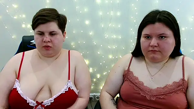 BeckyAndHellen online show from March 25, 2026, 10:54 am