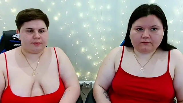 BeckyAndHellen online show from May 25, 2026, 7:31 pm