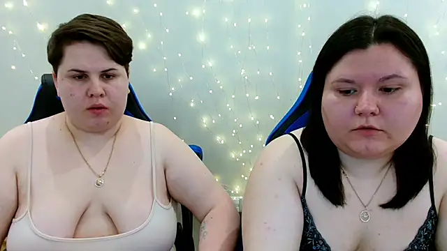 BeckyAndHellen online show from May 28, 2026, 10:23 am