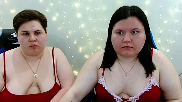 BeckyAndHellen online show from May 29, 2026, 3:43 pm